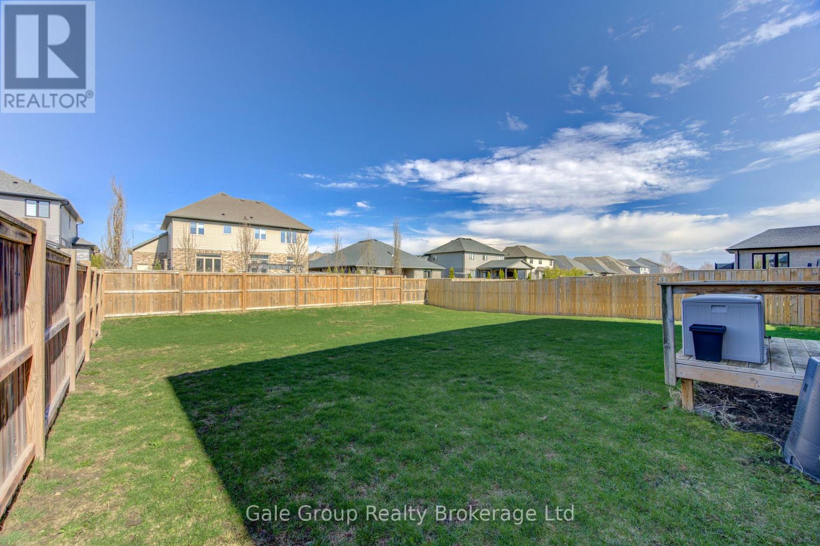 5 BALMORAL LANE - 43