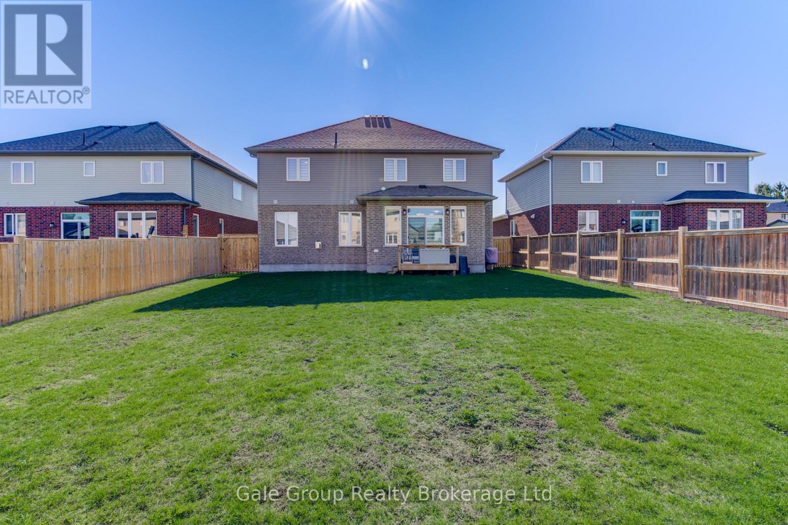 5 BALMORAL LANE - 46