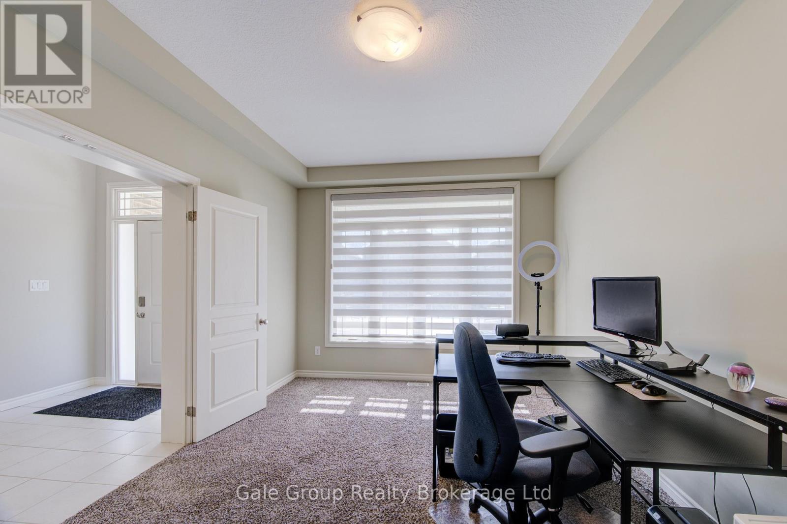 5 BALMORAL LANE - 5