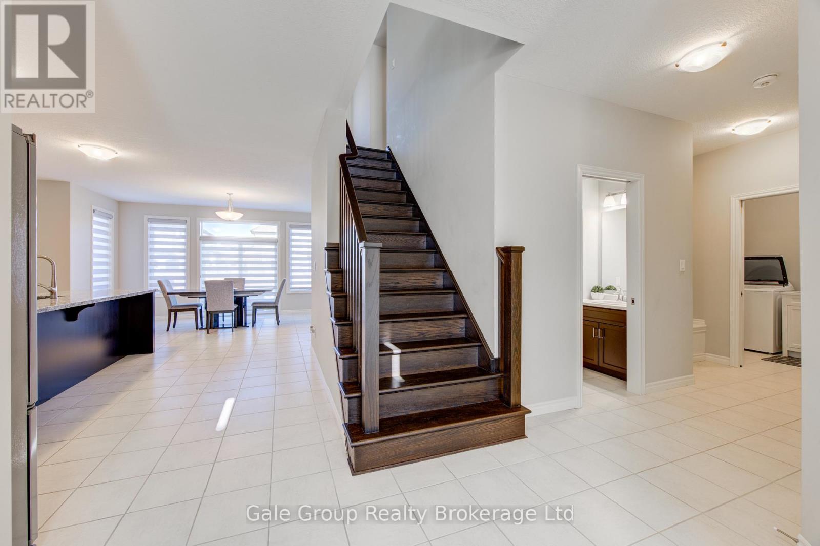 5 BALMORAL LANE - 7