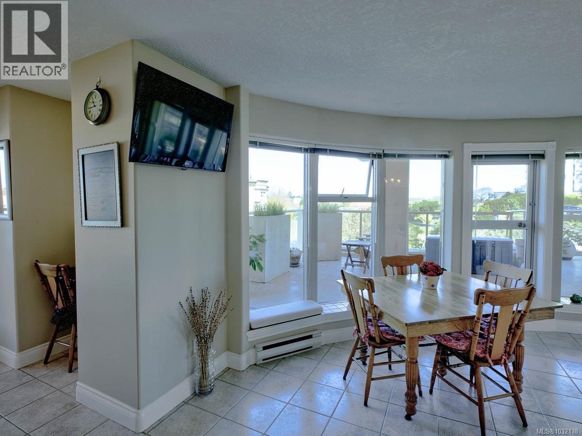 #501 75 SONGHEES RD - 19