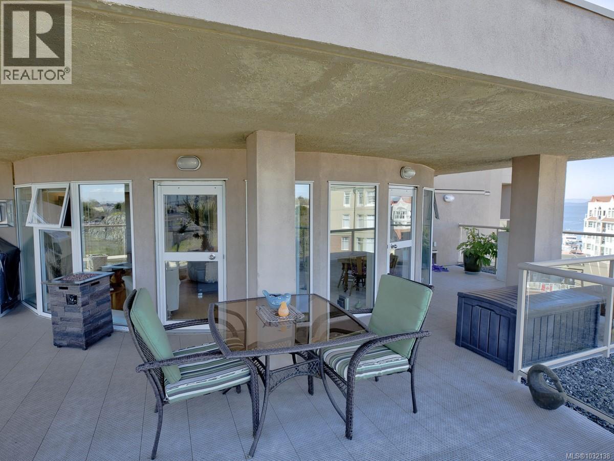 #501 75 SONGHEES RD - 24