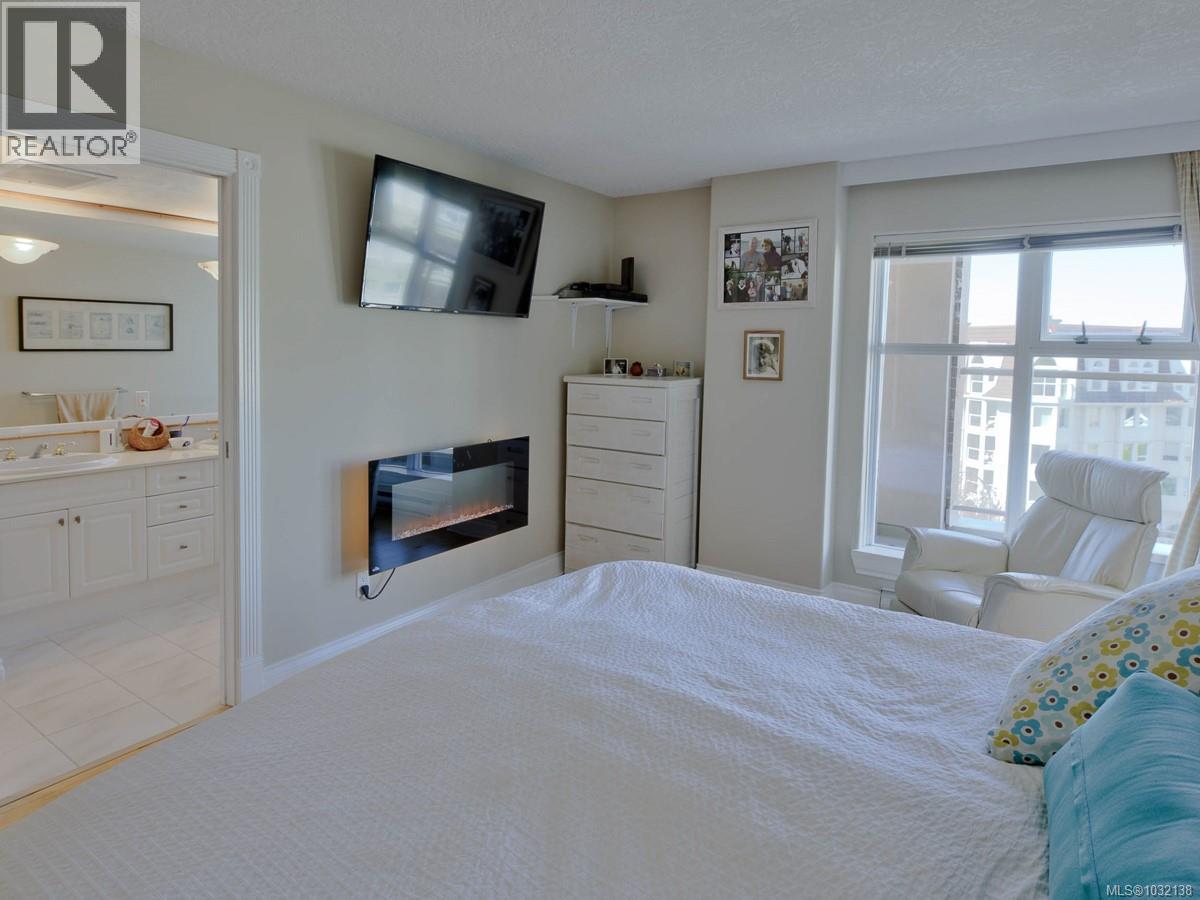 #501 75 SONGHEES RD - 35