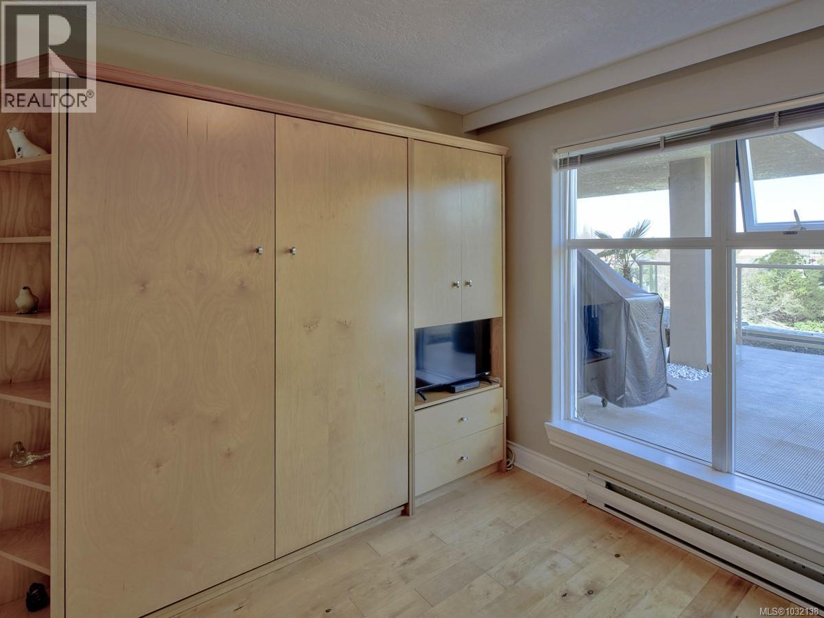 #501 75 SONGHEES RD - 43