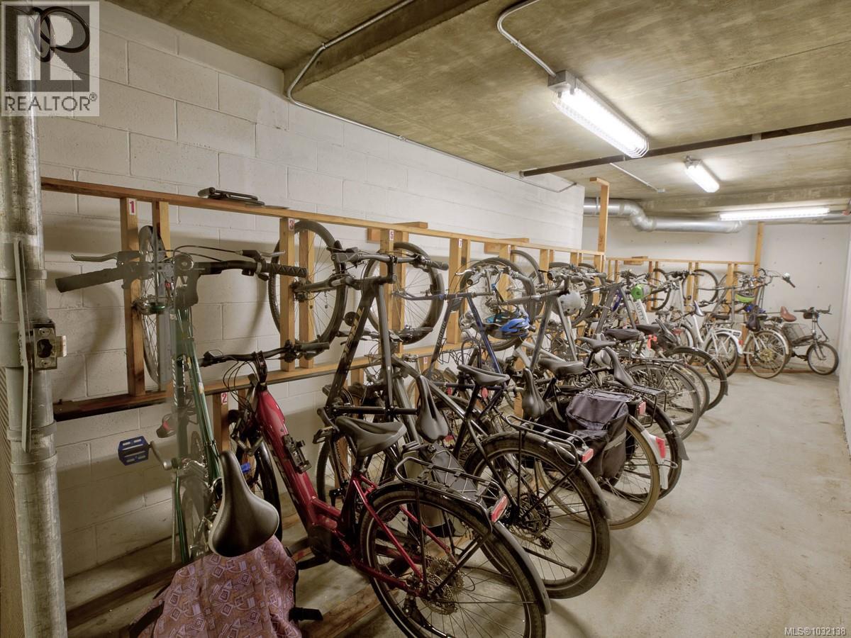 #501 75 SONGHEES RD - 74