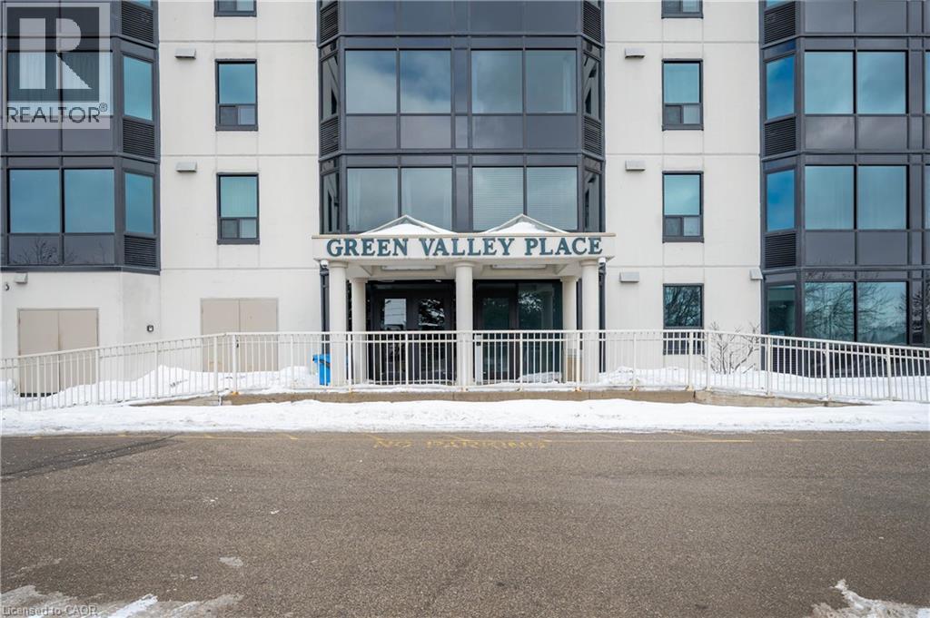 35 GREEN VALLEY Drive Unit 1612, Kitchener, Ontario N2P2A5 - Photo 3