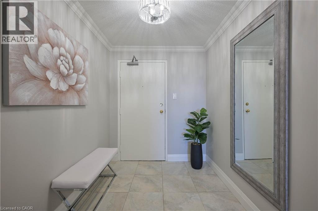 35 GREEN VALLEY Drive Unit 1612, Kitchener, Ontario N2P2A5 - Photo 4