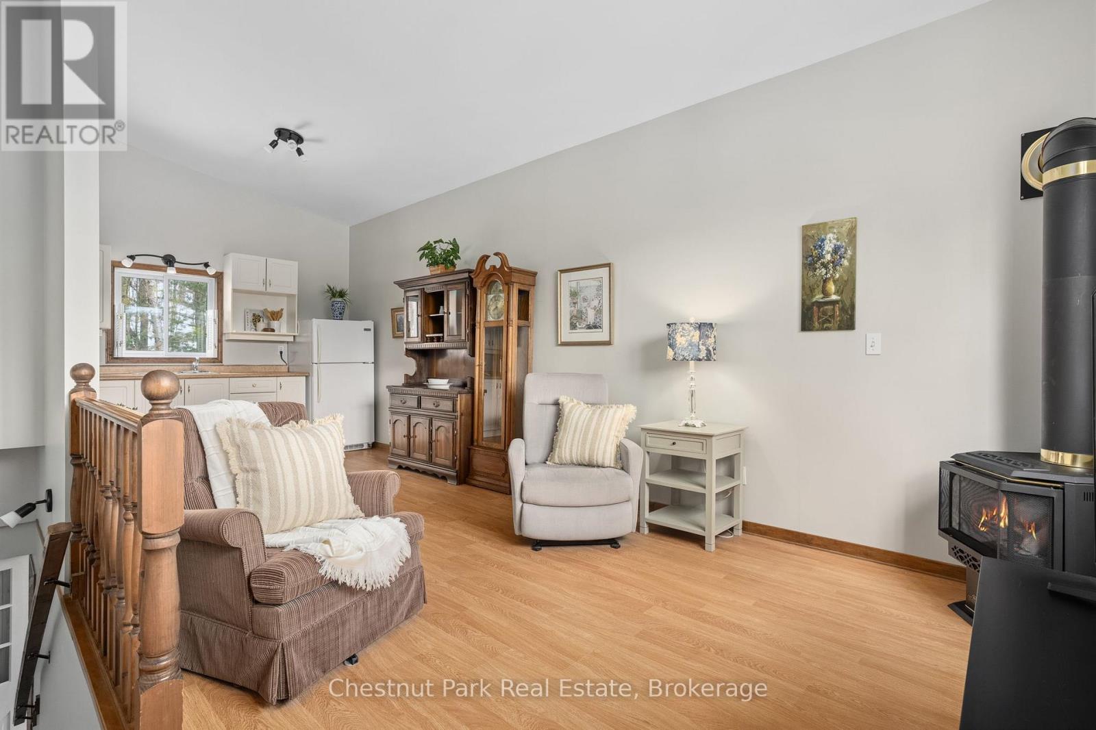 527 HARP LAKE ROAD - 27