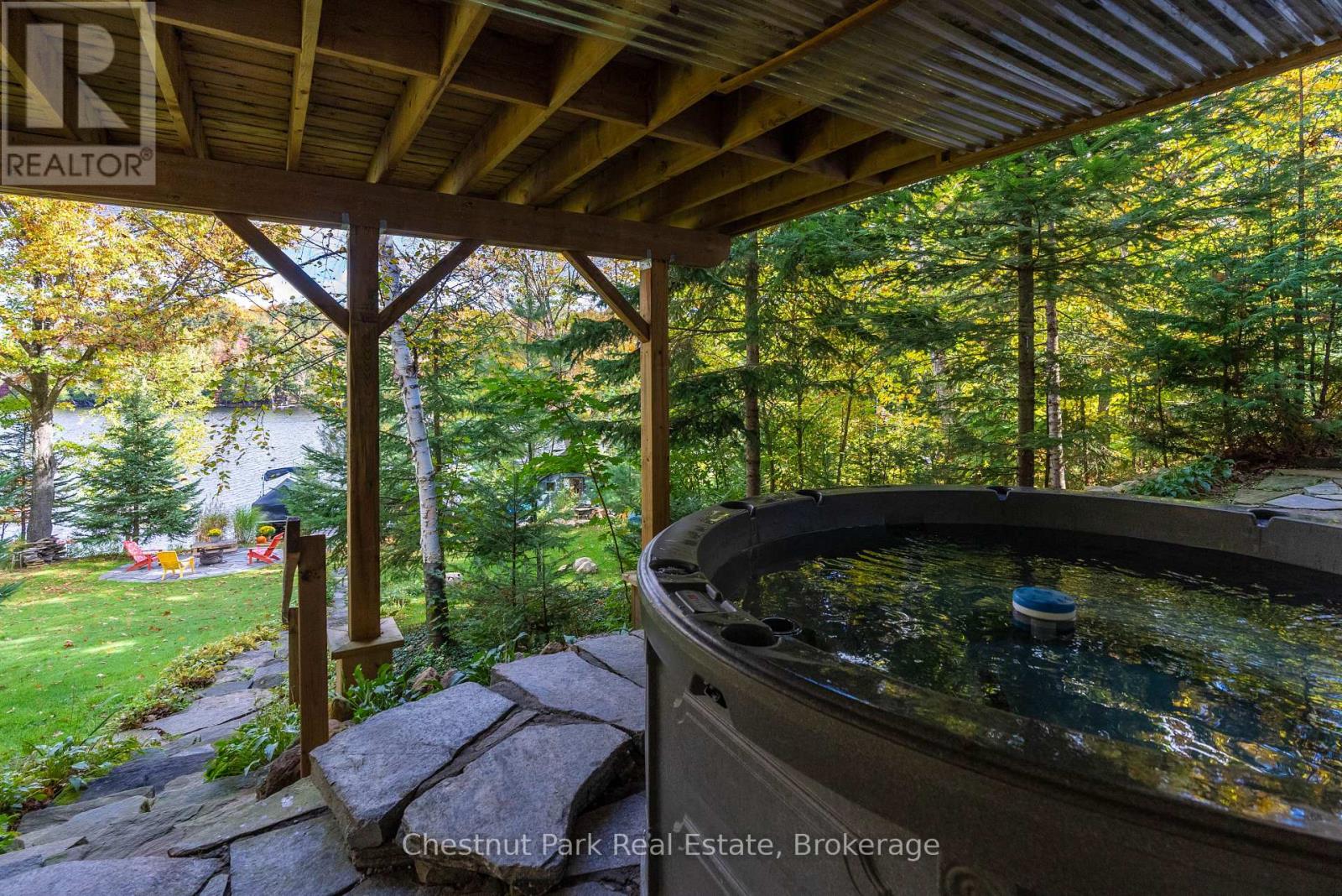 527 HARP LAKE ROAD - 37