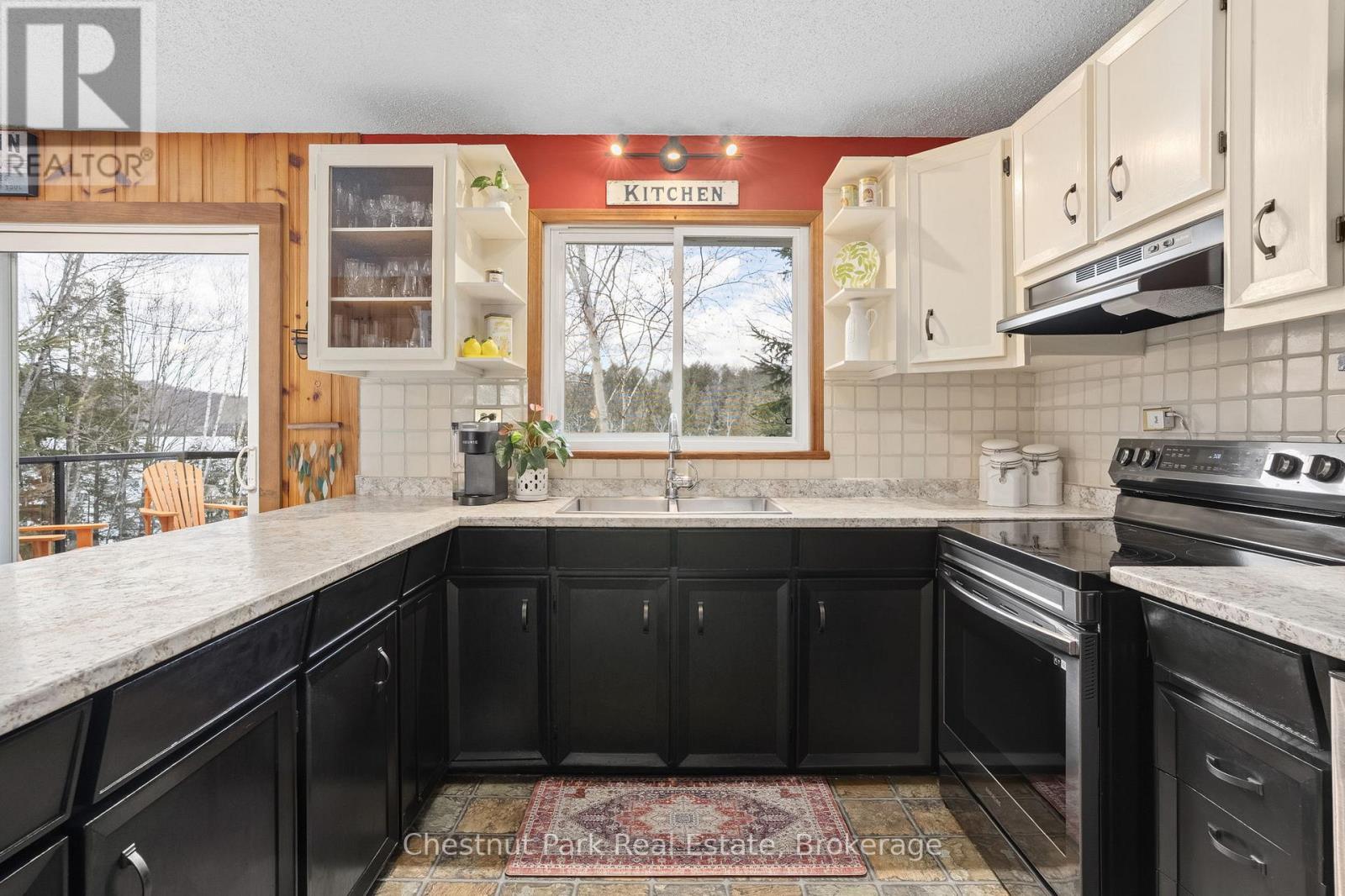 527 HARP LAKE ROAD - 8
