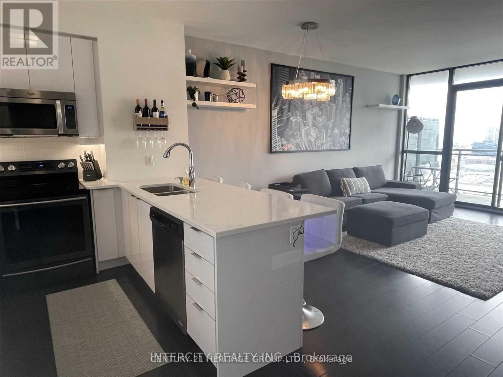 1407 - 2910 HIGHWAY 7