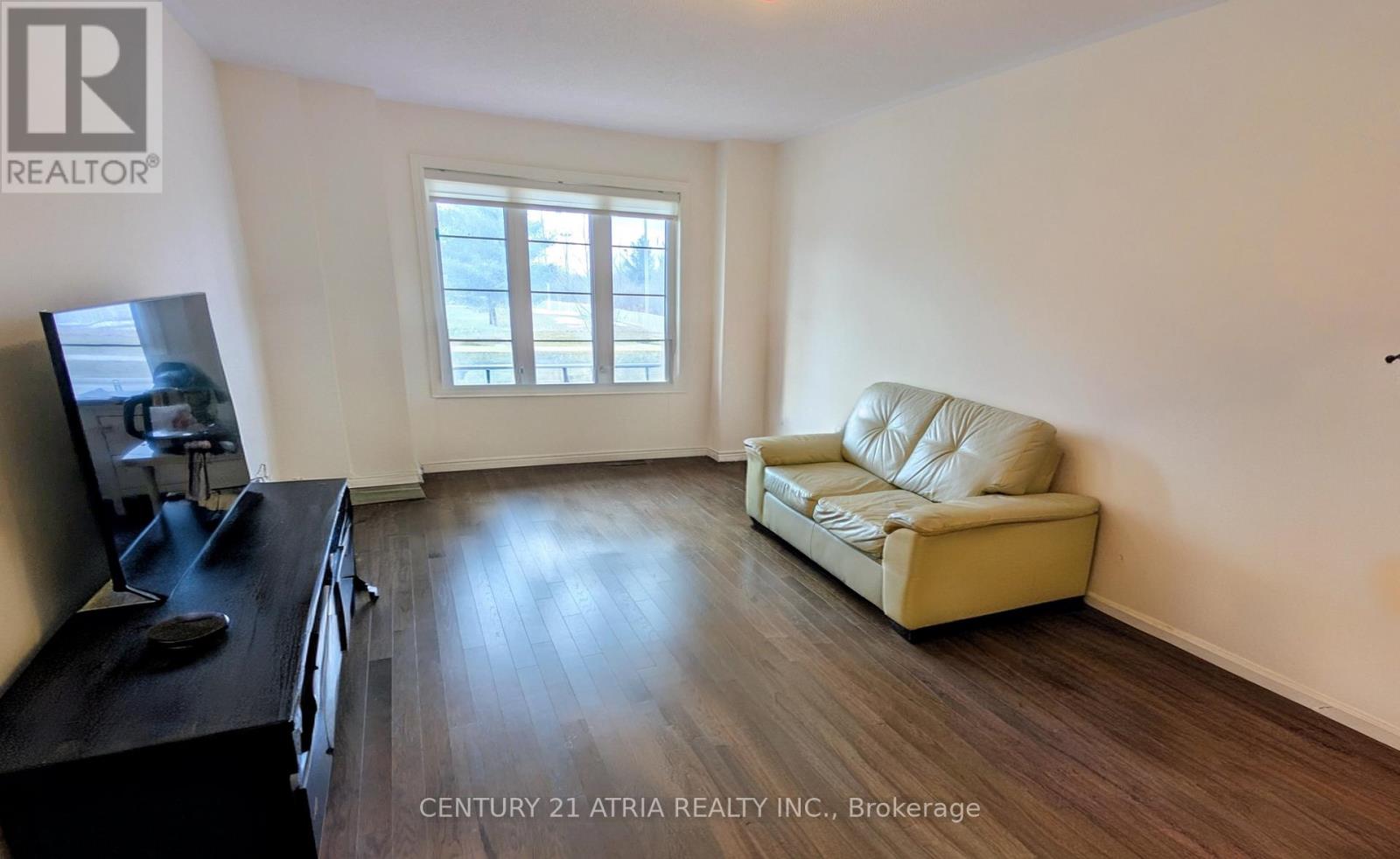 8 MCALISTER AVENUE - 20