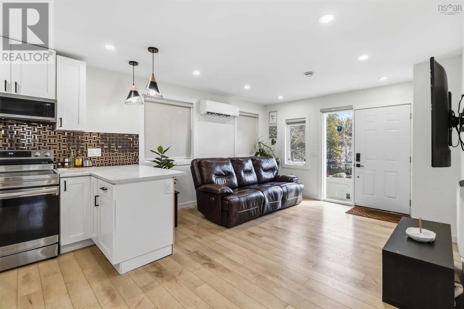 Property 31 of 49 of 6 Riverwood Drive