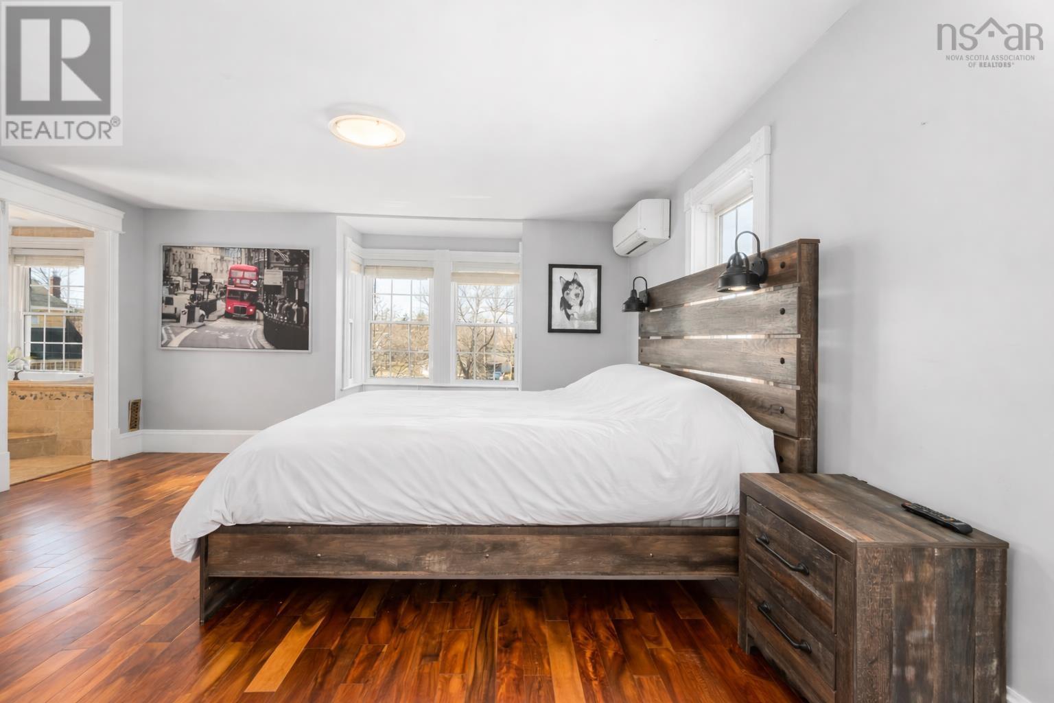 Property 15 of 35 of 10 Pleasant Hill