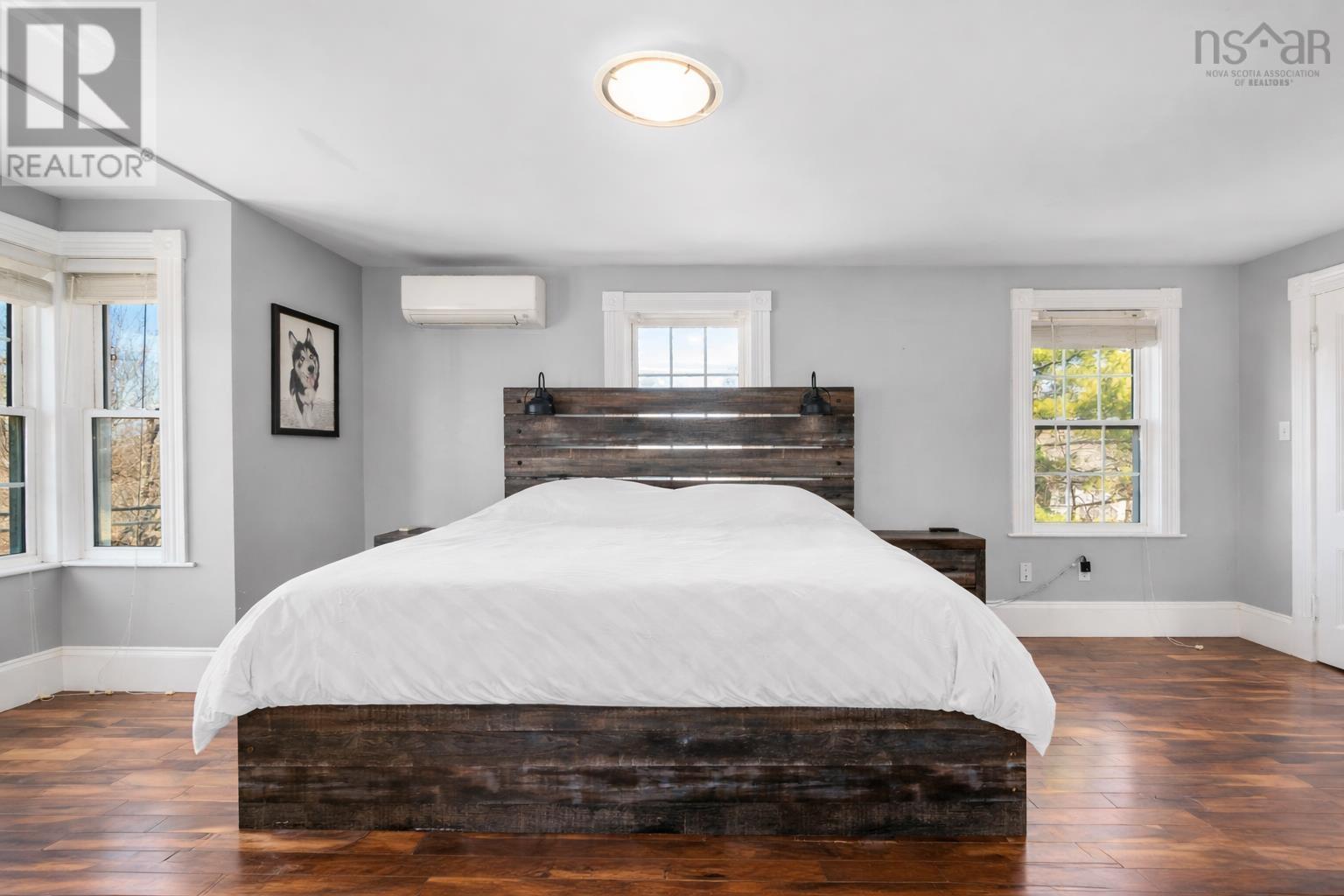 Property 16 of 35 of 10 Pleasant Hill