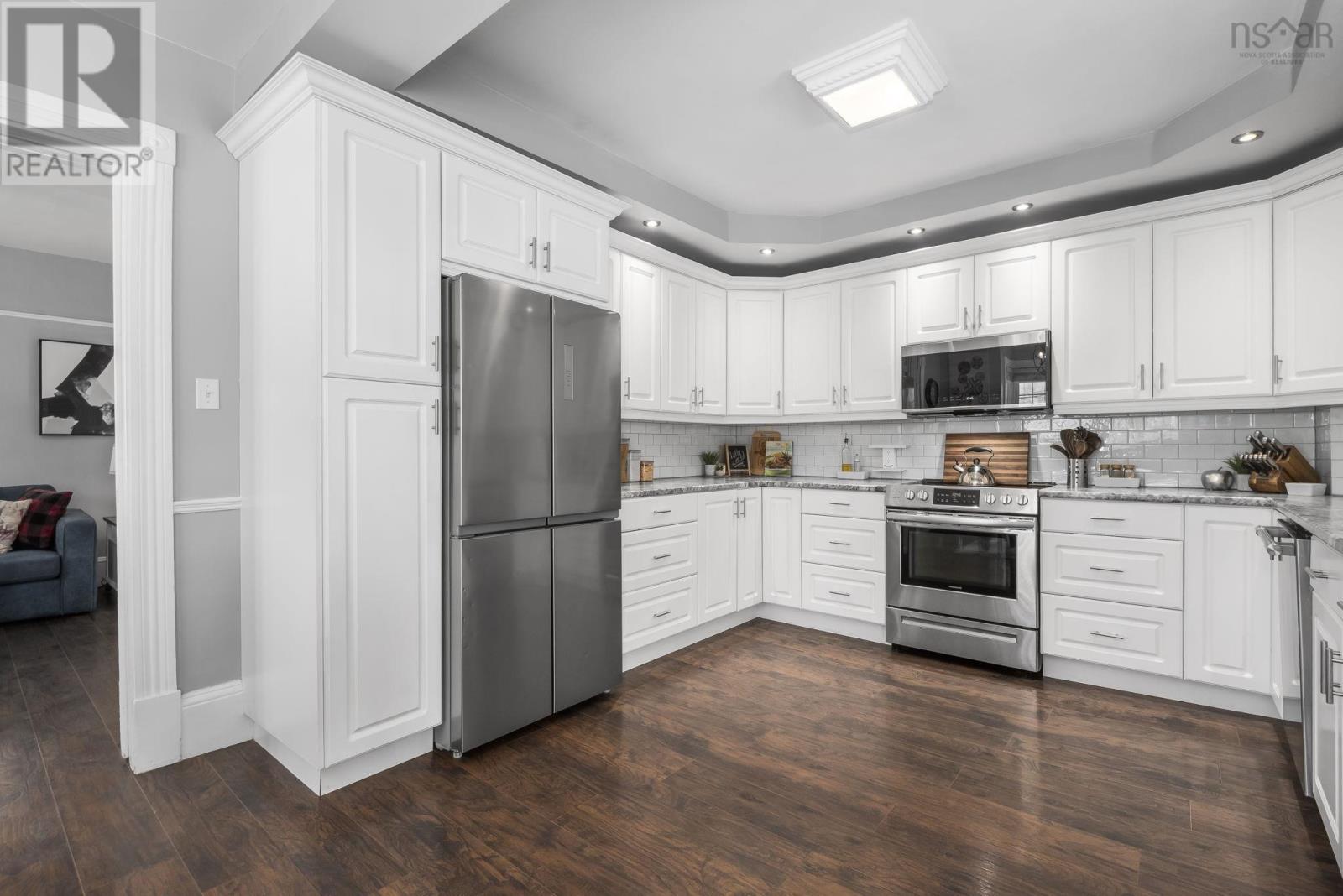 Property 7 of 35 of 10 Pleasant Hill