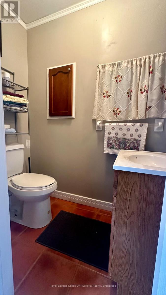 Main Floor Bathroom