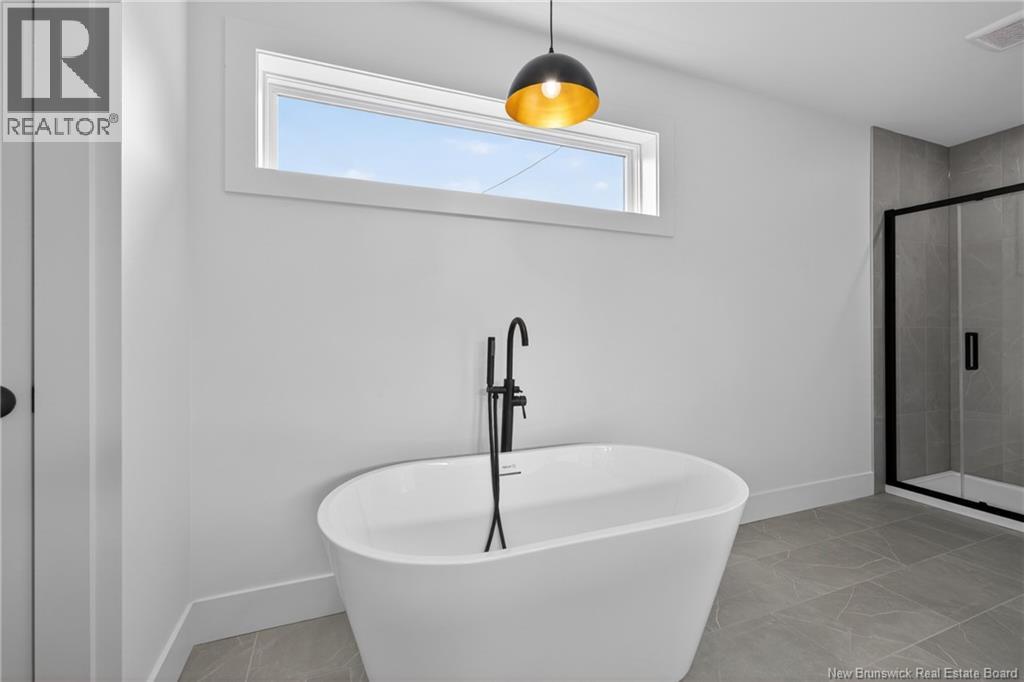 Ensuite Soaker Tub