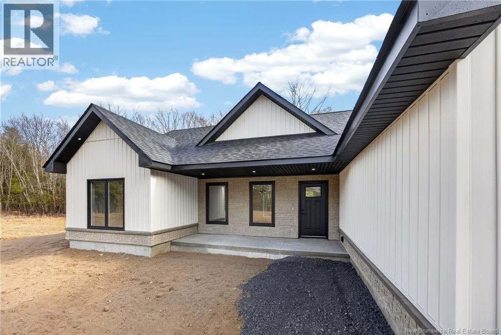 Covered Porch Front Entry way.