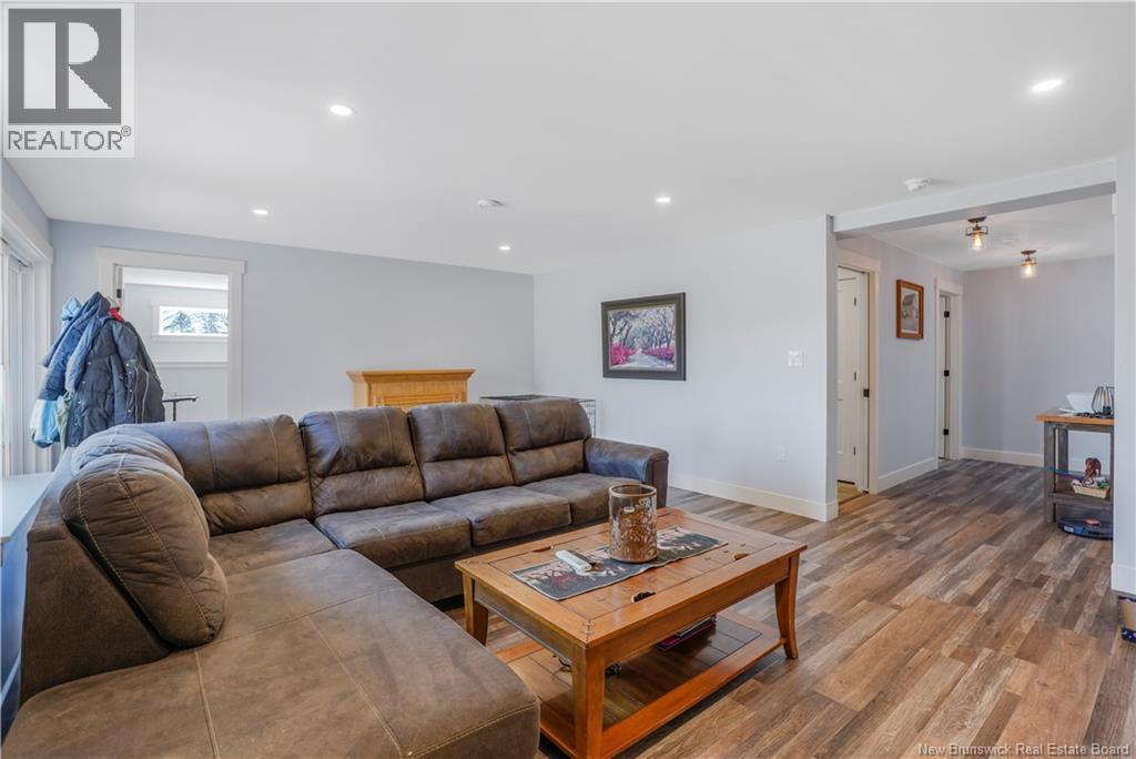 129 PHILLIPS Road — photo 36