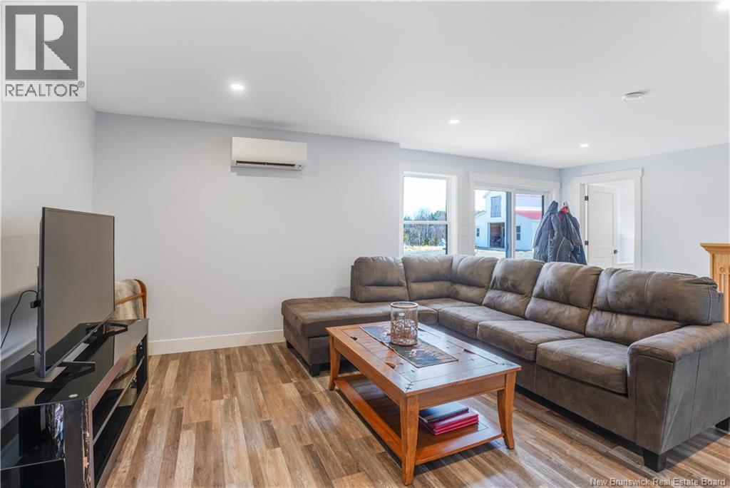 129 PHILLIPS Road — photo 37