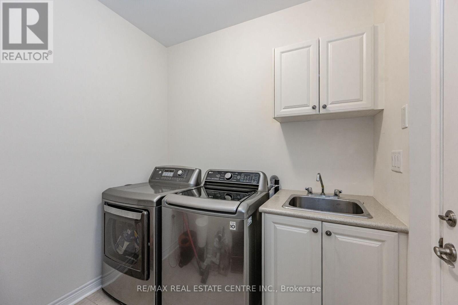 2453 VILLAGE COMMON - 19