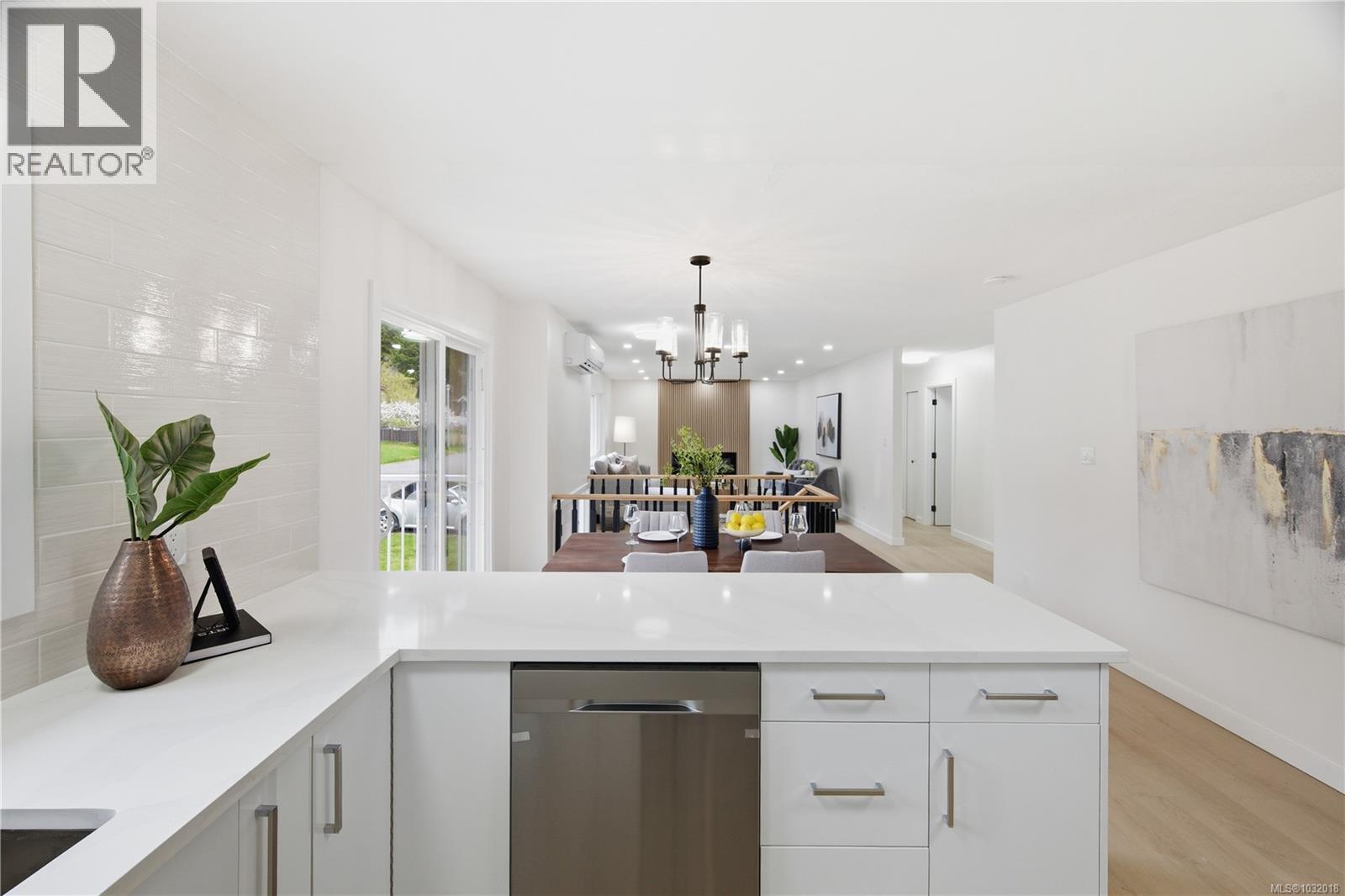  4391 Elnido Crescent, Saanich