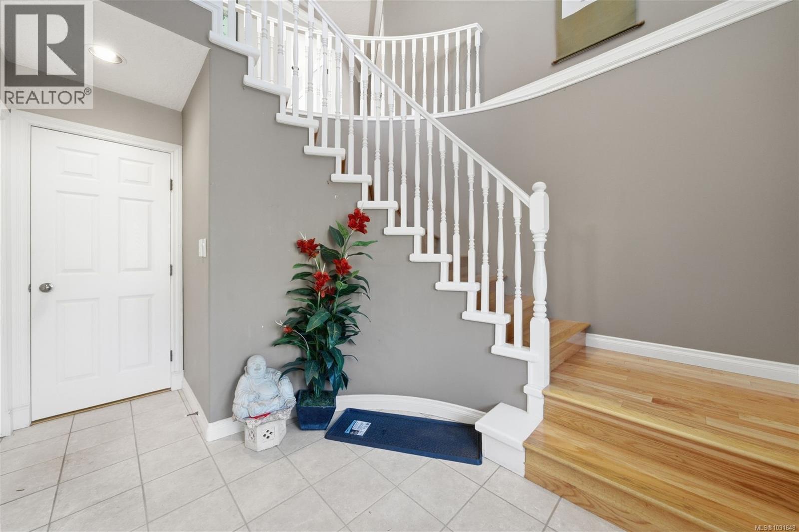 1185 Rock St - 4