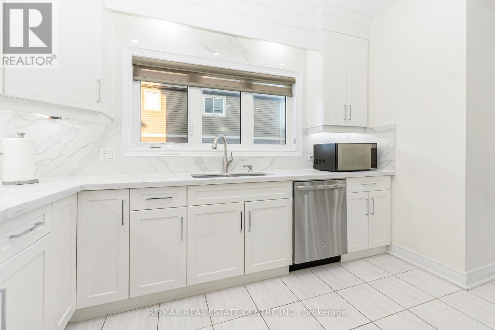 127 LAMETTI DRIVE - 19