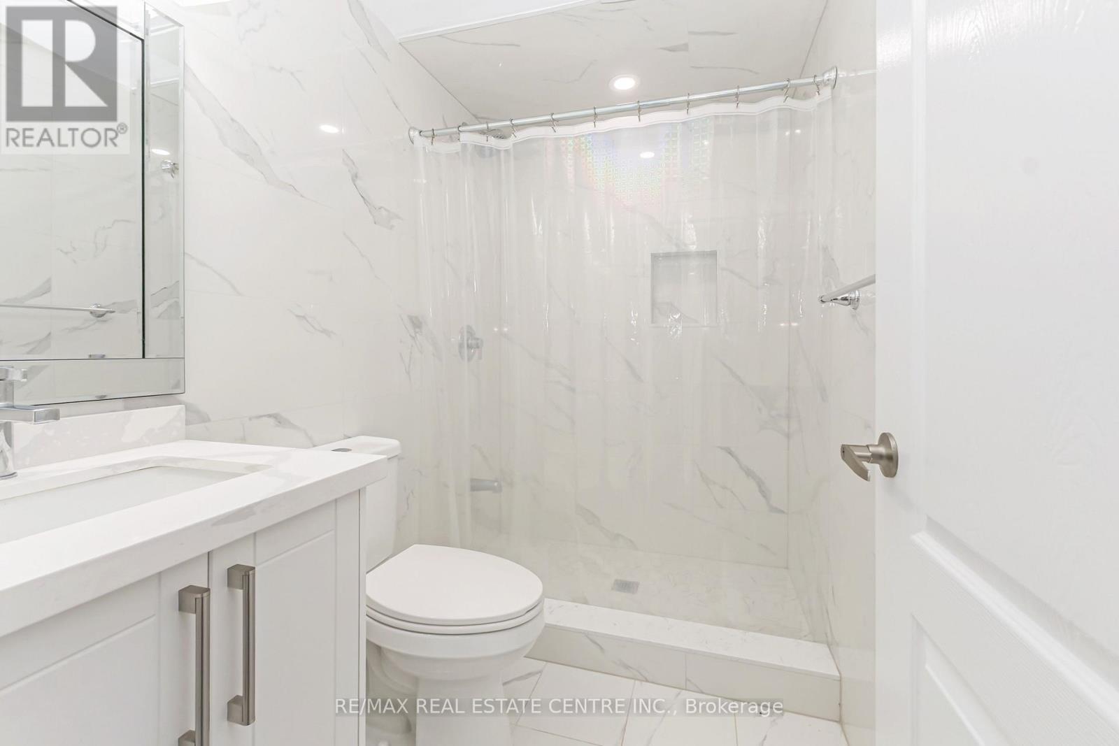 127 LAMETTI DRIVE - 23