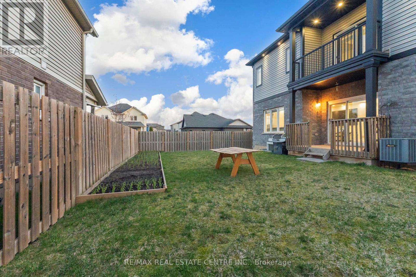 127 LAMETTI DRIVE - 49