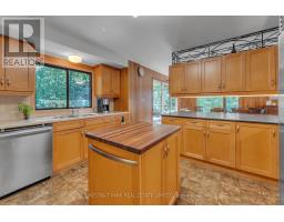 36 Bostwick Island, Leeds And The Thousand Islands, ON K0E1L0 Photo 17