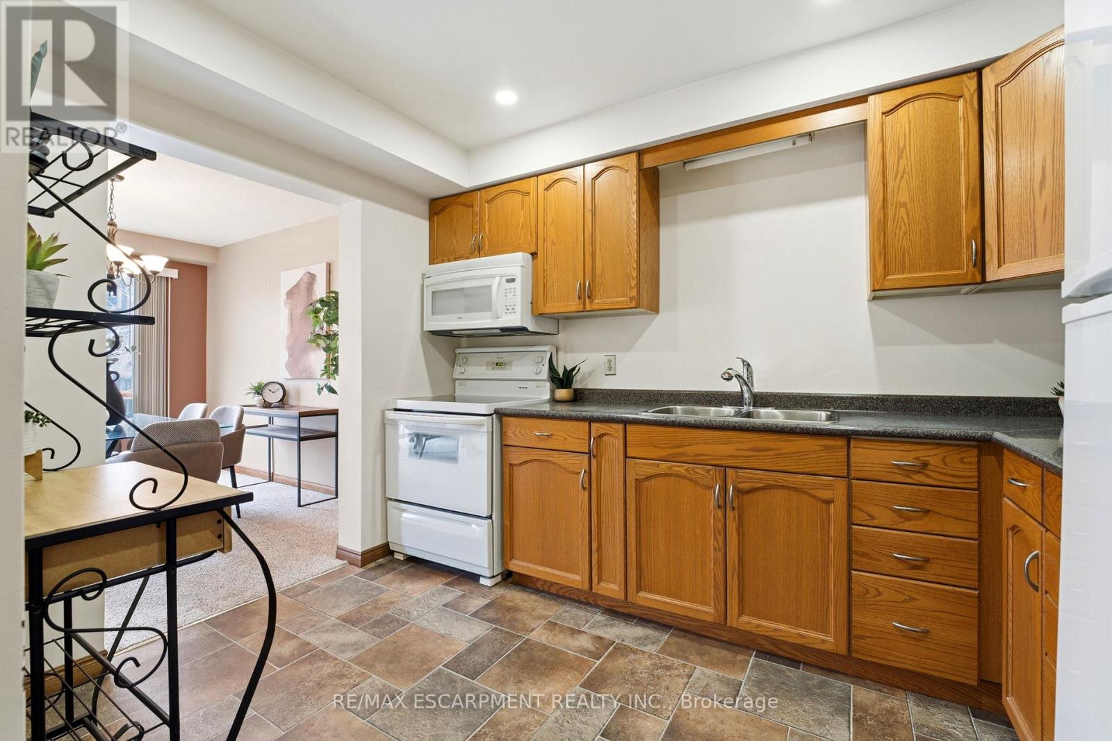 165 ESSLING AVENUE - 20
