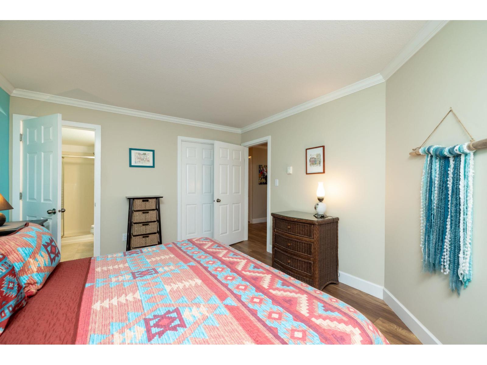 205 1459 BLACKWOOD STREET, White Rock