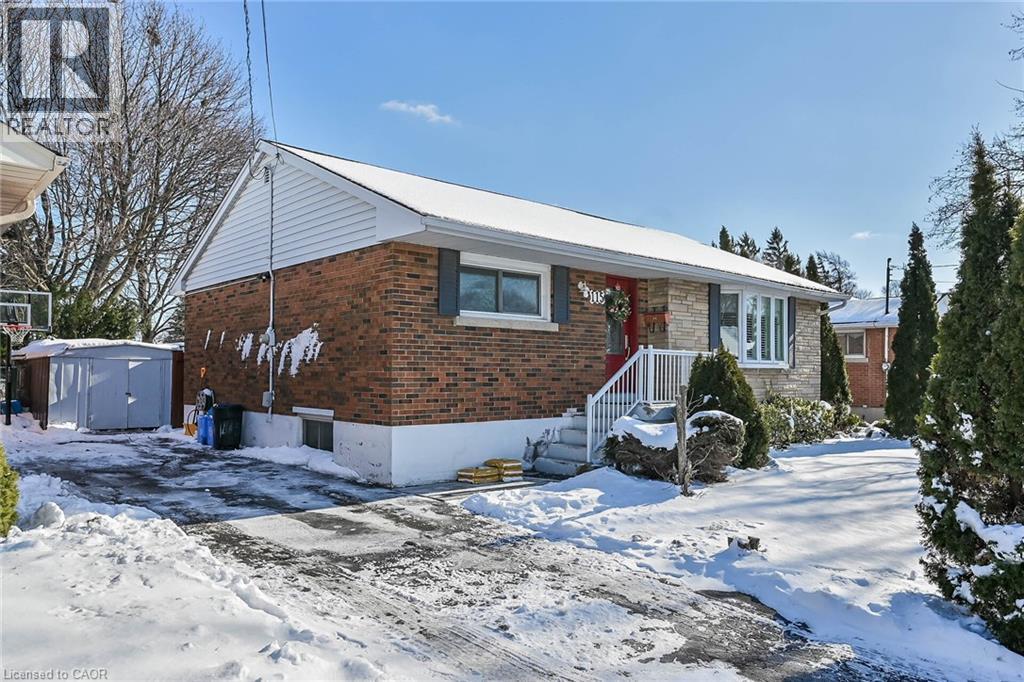115 KINGS FOREST Drive, Hamilton, Ontario, L8T4J8 — Photo 3