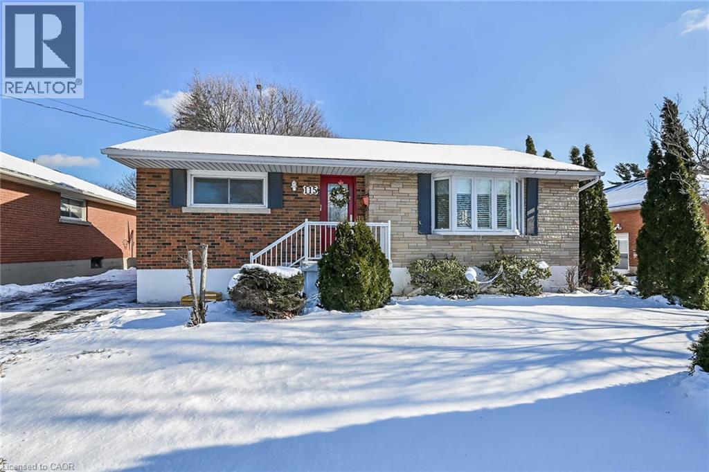 115 KINGS FOREST Drive, Hamilton, Ontario, L8T4J8 — Photo 2