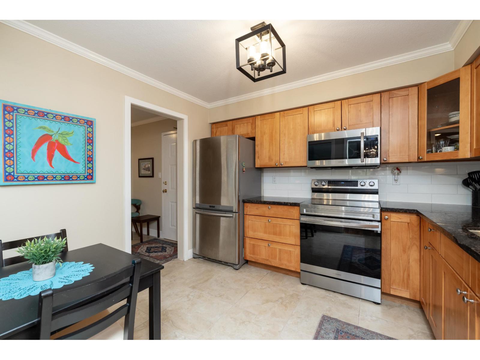 205 1459 BLACKWOOD STREET, White Rock