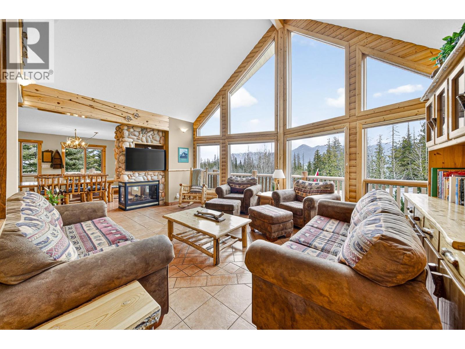 5267 HIGHLINE DRIVE - 16