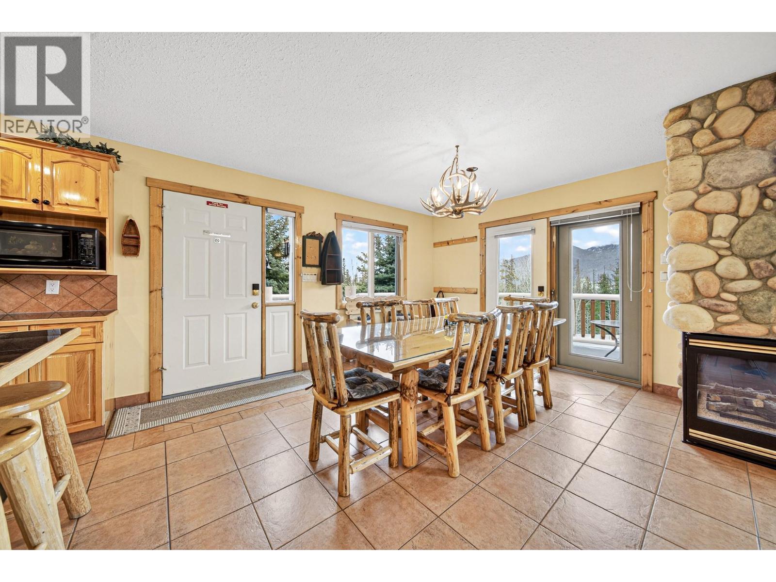 5267 HIGHLINE DRIVE - 21