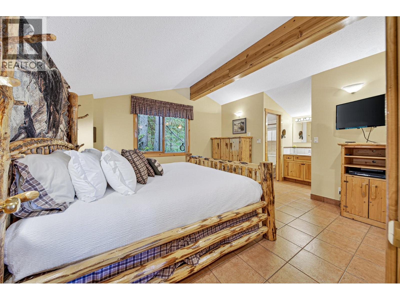 5267 HIGHLINE DRIVE - 5