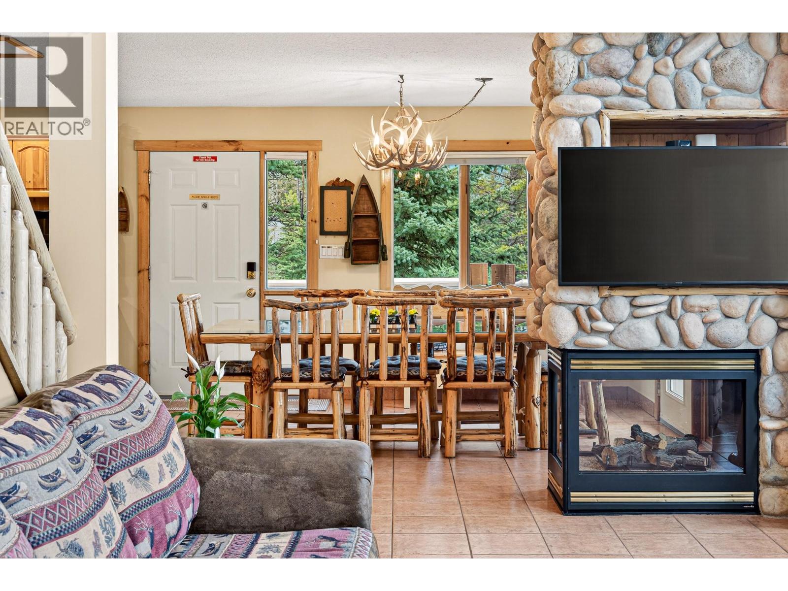 5267 HIGHLINE DRIVE - 12