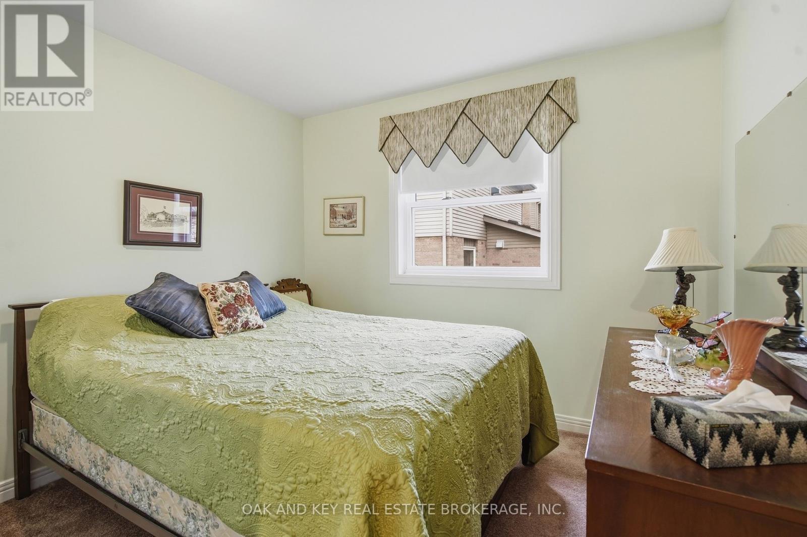 133 FAIRLANE AVENUE - 22