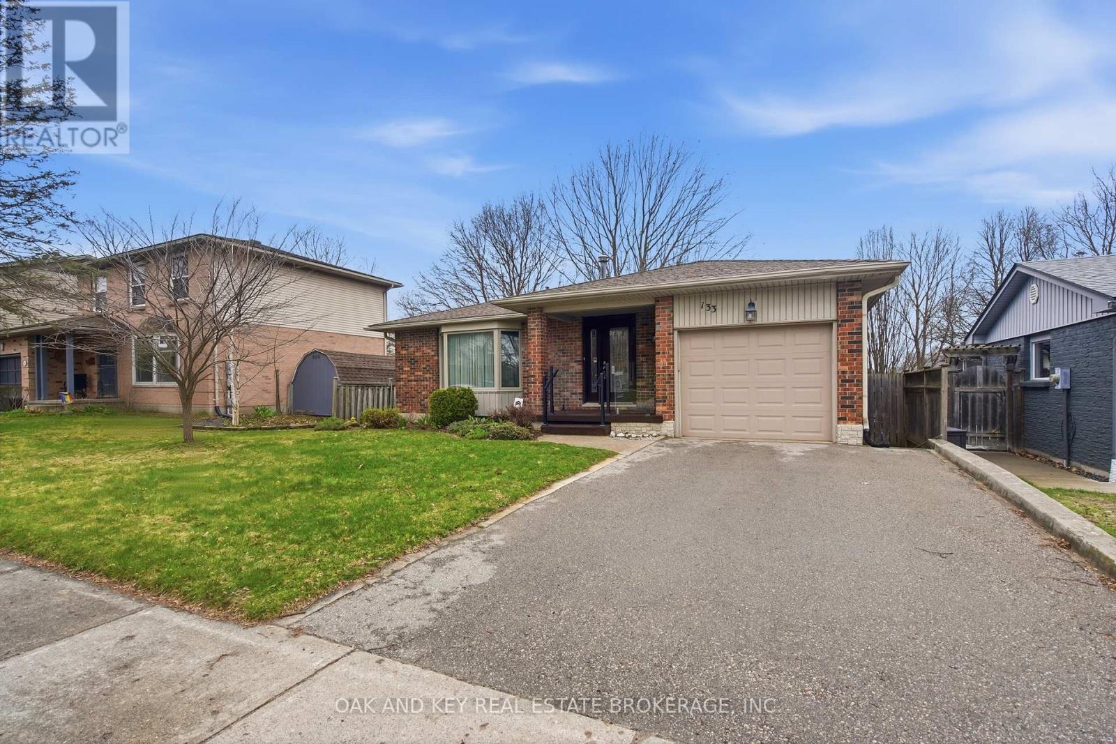 133 FAIRLANE AVENUE - 3