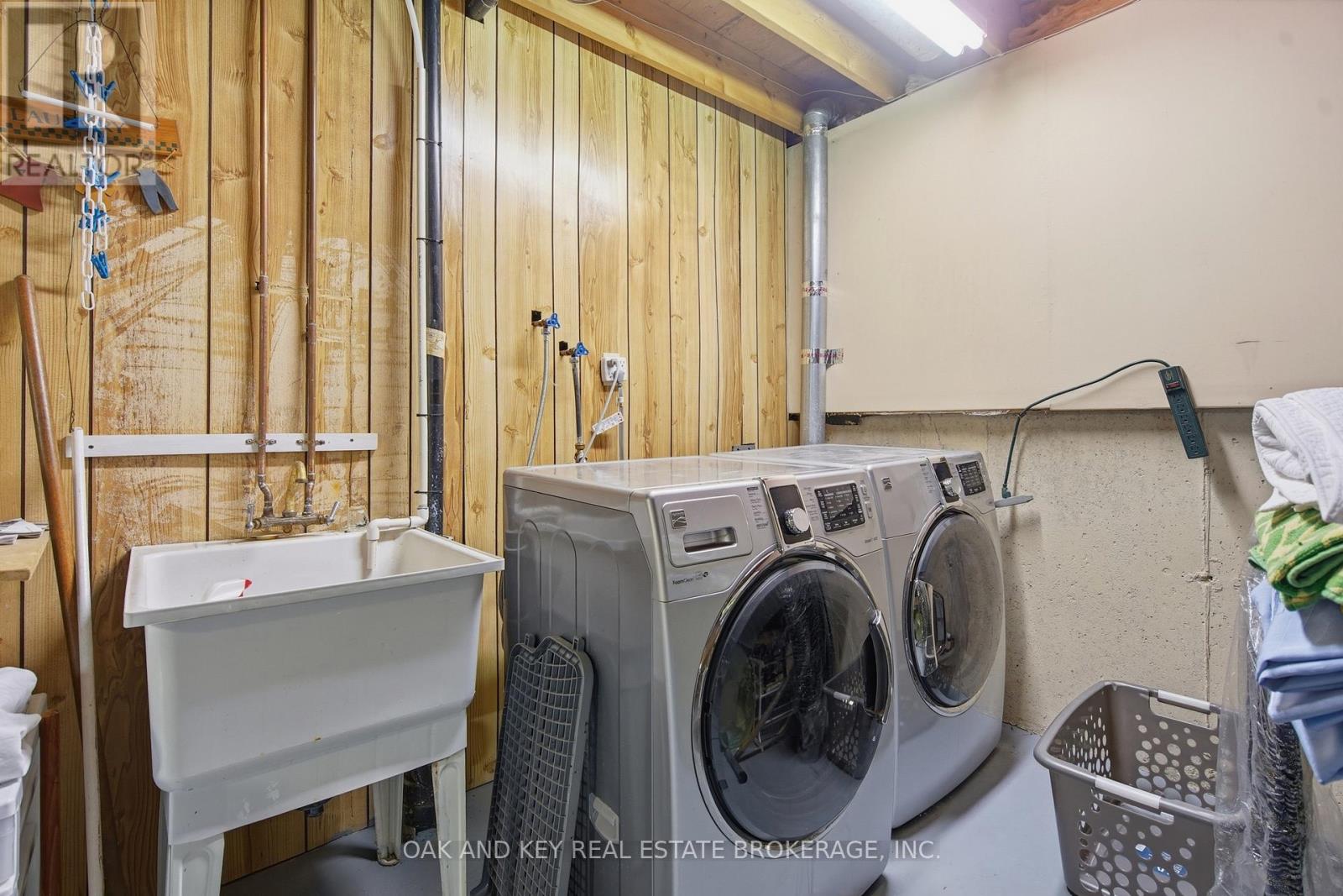 133 FAIRLANE AVENUE Property Photo