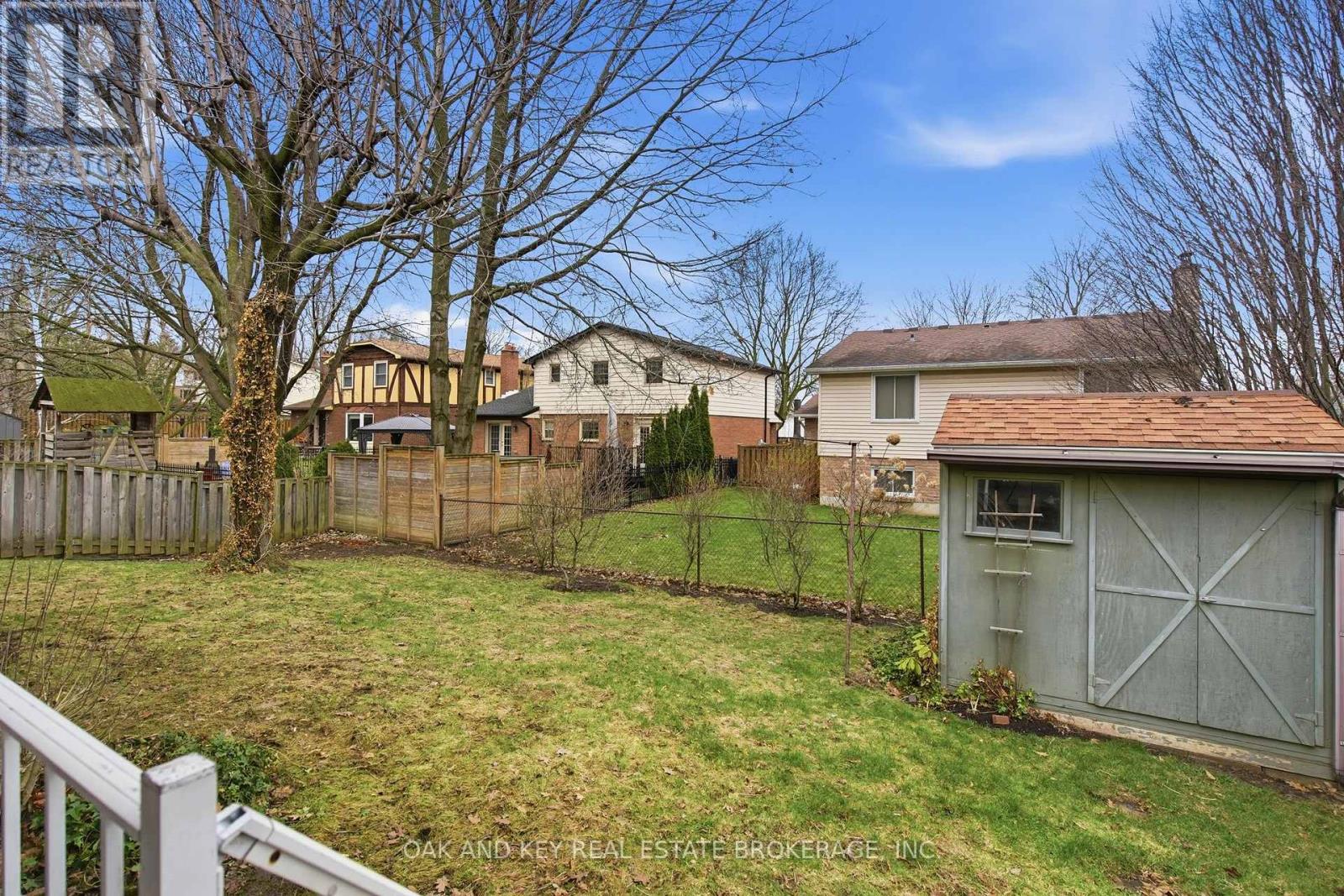 133 FAIRLANE AVENUE - 44