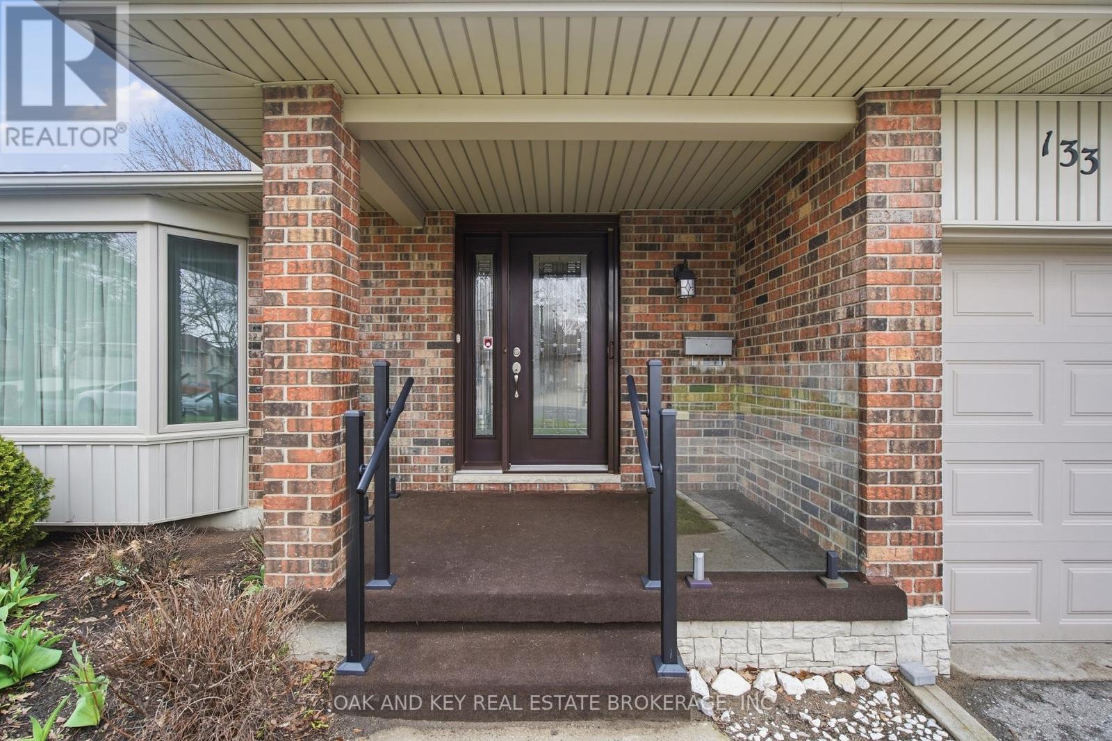133 FAIRLANE AVENUE - 5