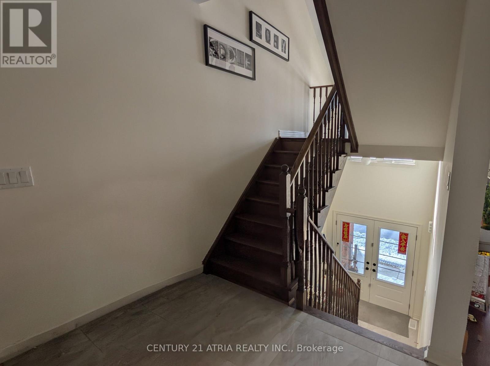 8 MCALISTER AVENUE - 14