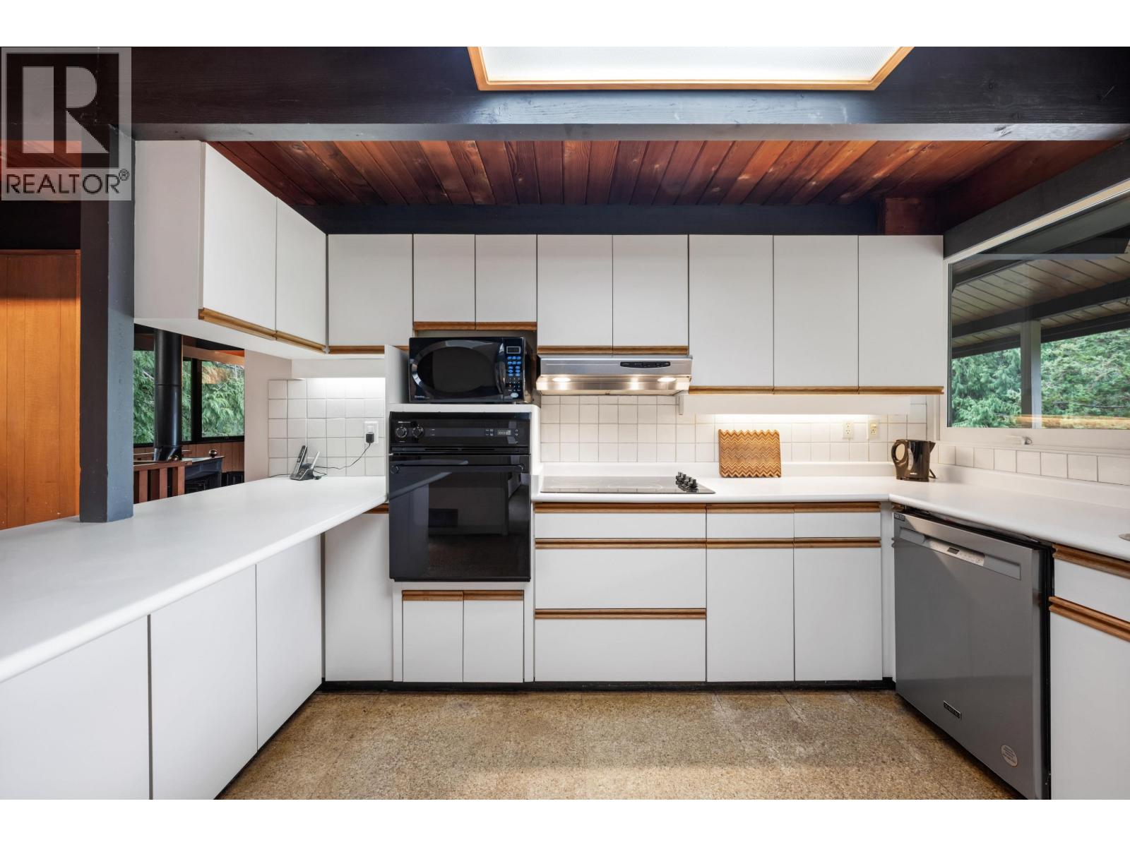 4891 WATER LANE, West Vancouver