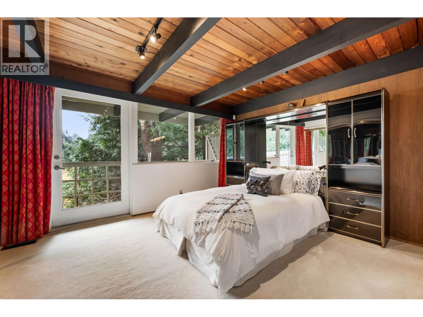 4891 WATER LANE, West Vancouver