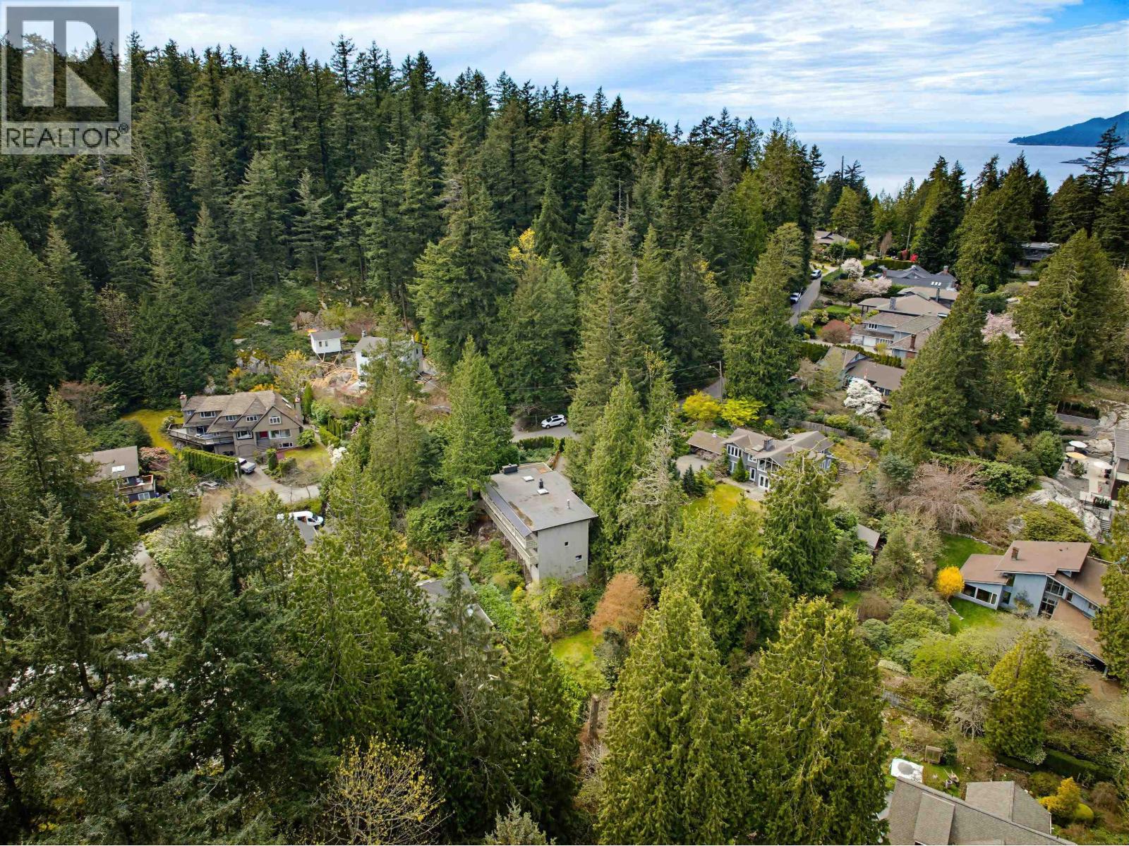 4891 WATER LANE, West Vancouver